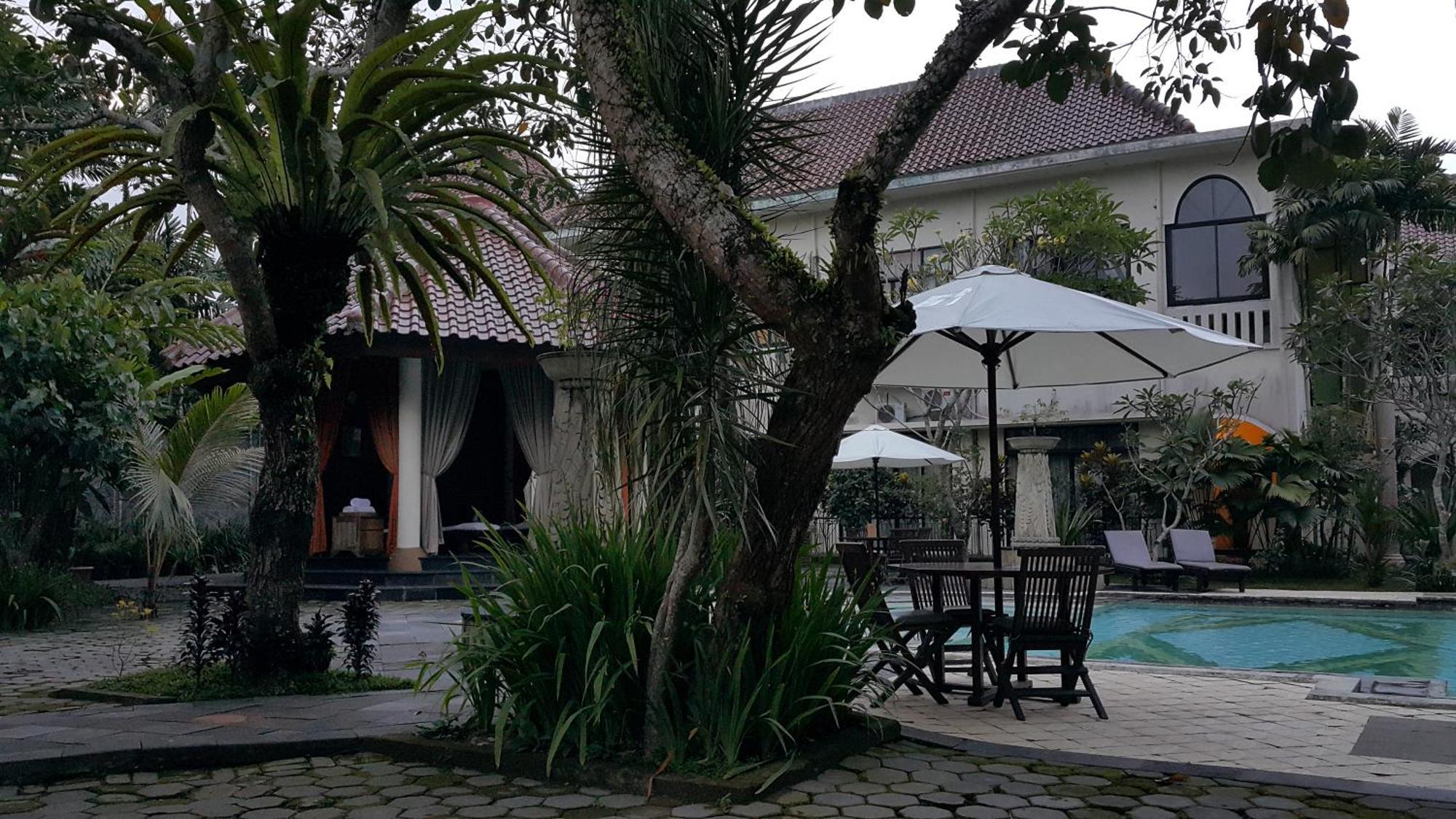 Sarasvati Borobudur Magelang Exterior photo